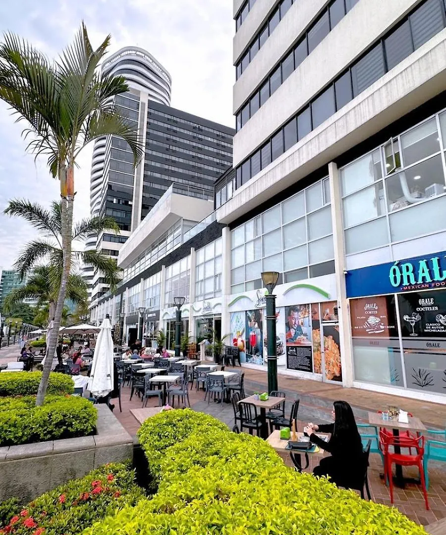 2 Dormitorios Vista Lateral Al Rio, Parqueo Guayaquil 0*,