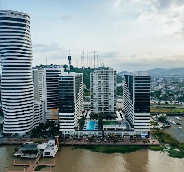 2 Dormitorios Vista Lateral Al Rio, Parqueo Guayaquil