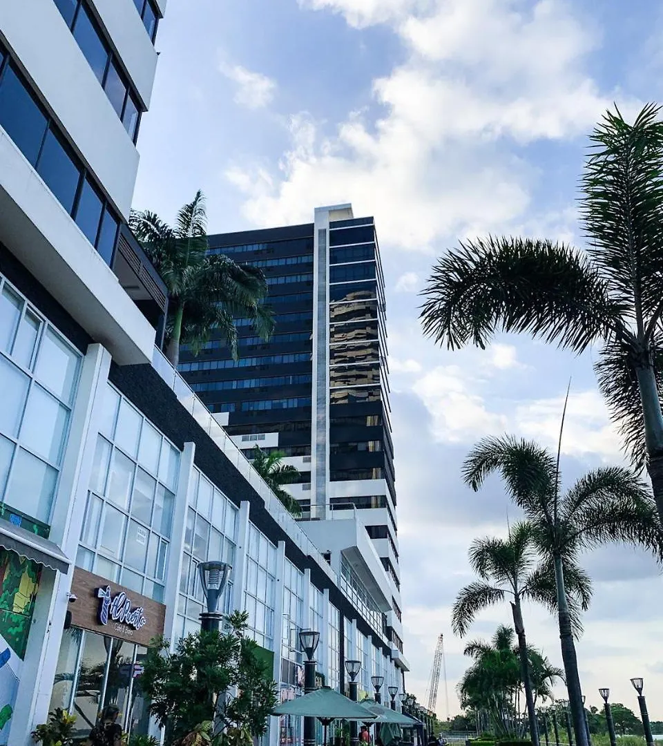 2 Dormitorios Vista Lateral Al Rio, Parqueo Guayaquil
